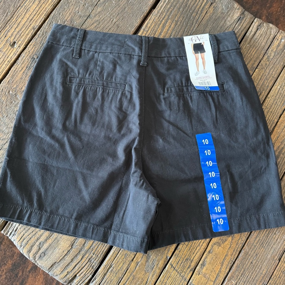 Gloria Vanderbilt NWT Black Women's Chino Tailored Shorts - Size 10
